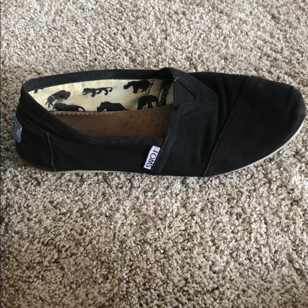 Toms shoes